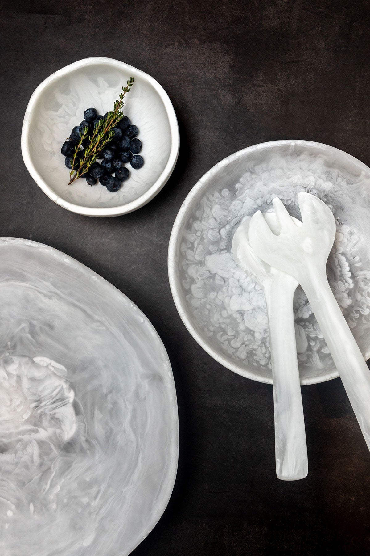 Swirl white wavy ceramic bowl