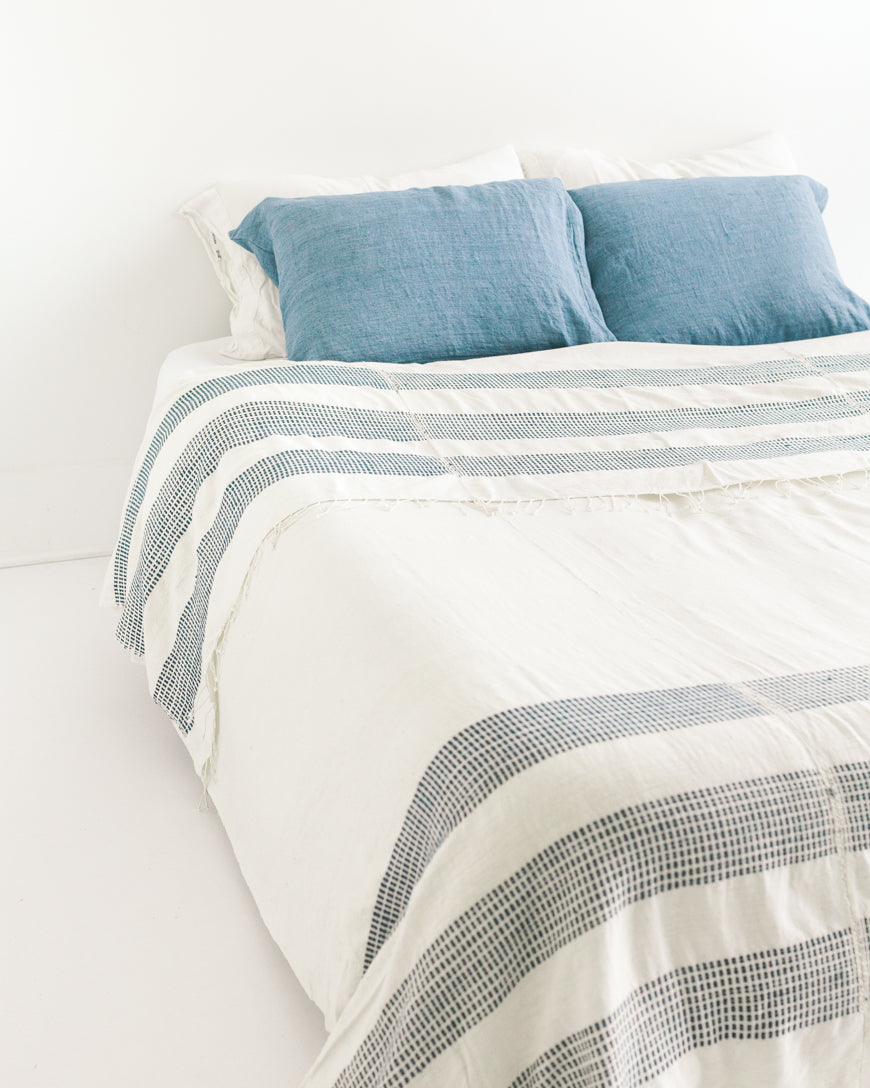 3 panel dotted cotton blanket 90x120 inches