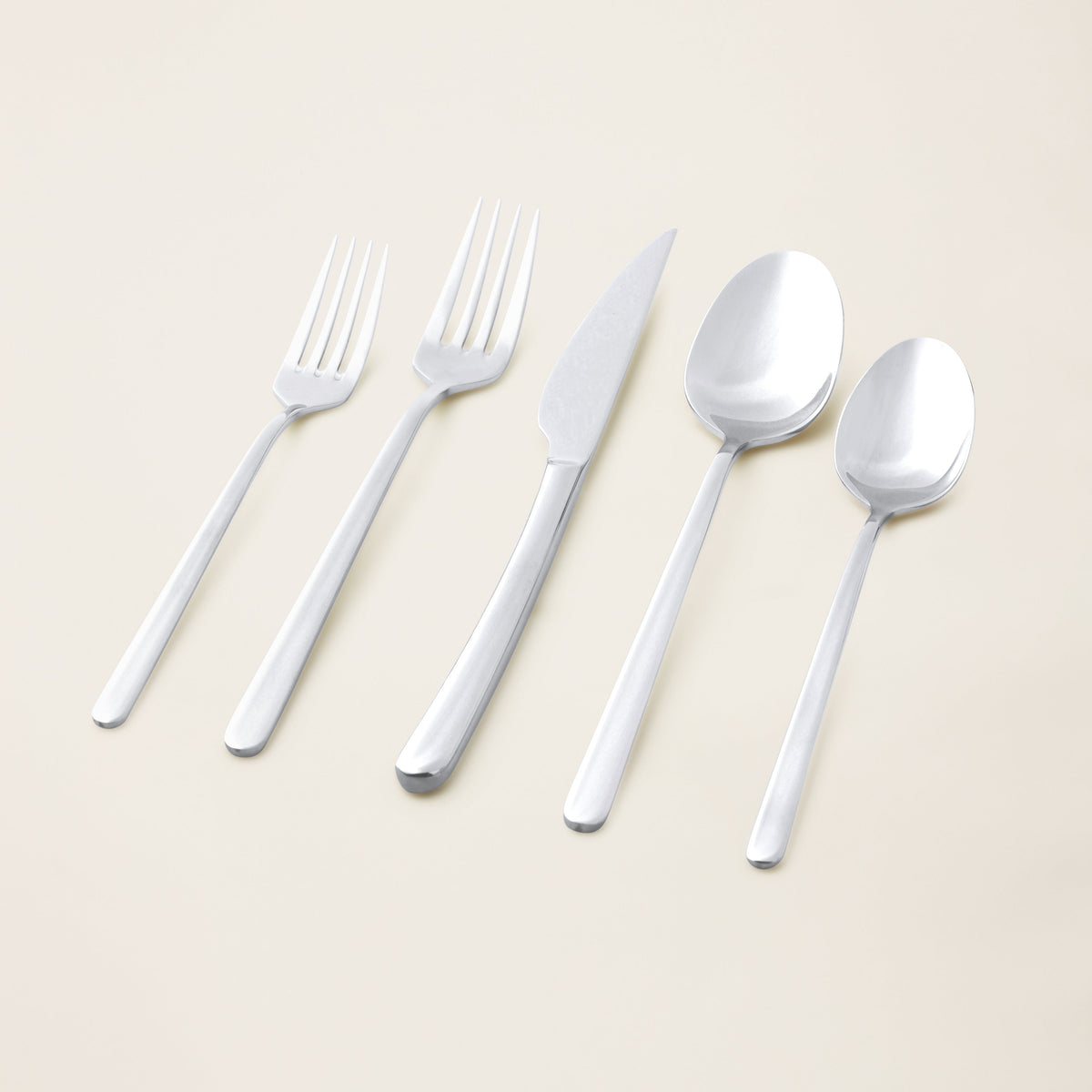 Premium Flatware Set – 18/10 Stainless Steel, Service for 4 | ESVILA