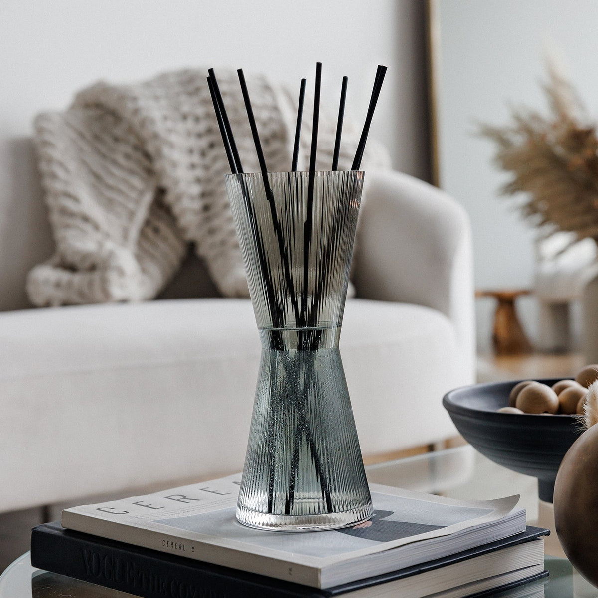 Reed Diffuser – Oud & Bergamot | OZAIZ | ESVILA