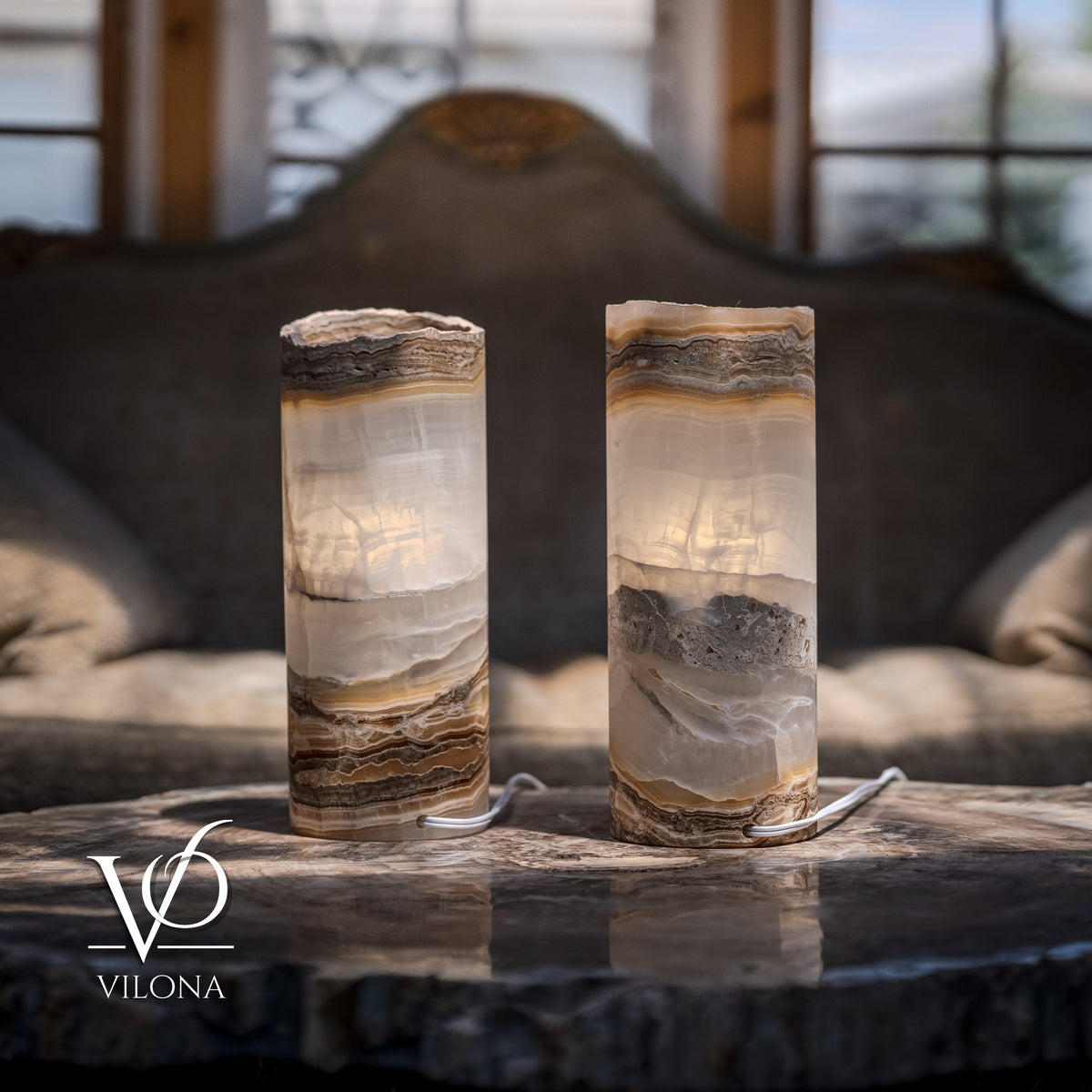 White Ice Onyx Live Edge Table Lamp Pair – 12"x4.5" Handcrafted Natural Stone | ESVILA