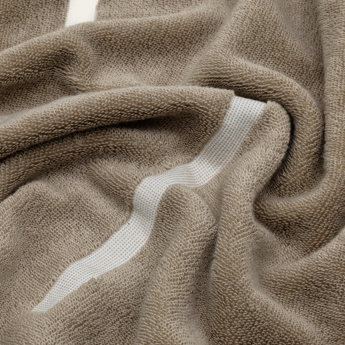 Australian Cotton Bath Towel – 600 GSM, Sorrel | ESVILA