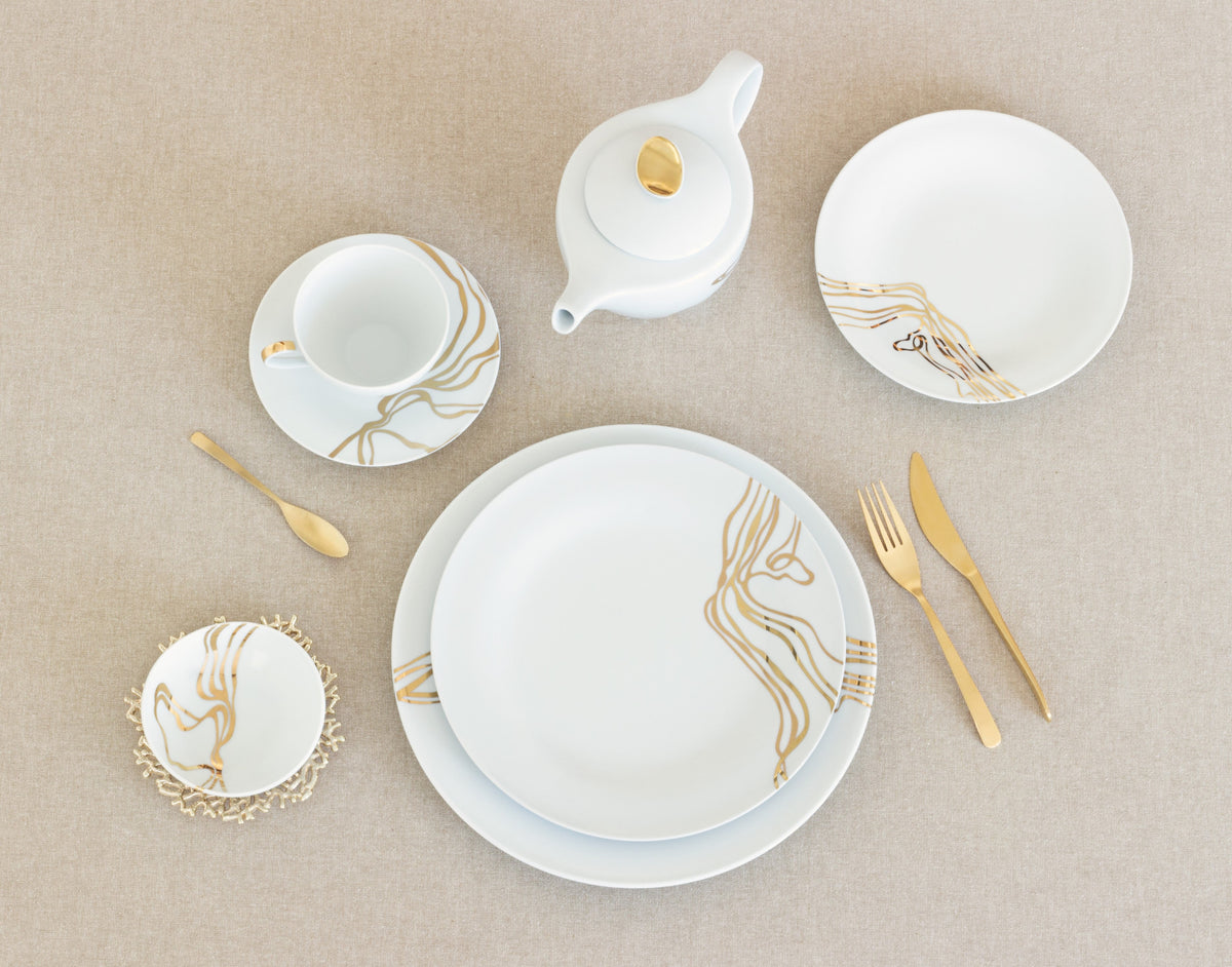 Fiume D'Oro Place Setting, 5-Piece Service for 4 | French Porcelain, Made in Portugal