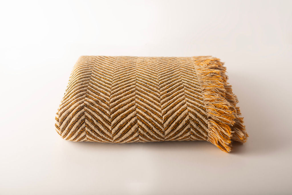 Henry Goldenrod Herringbone Jacquard Cotton Throw 50x70" – Made in USA | ESVILA