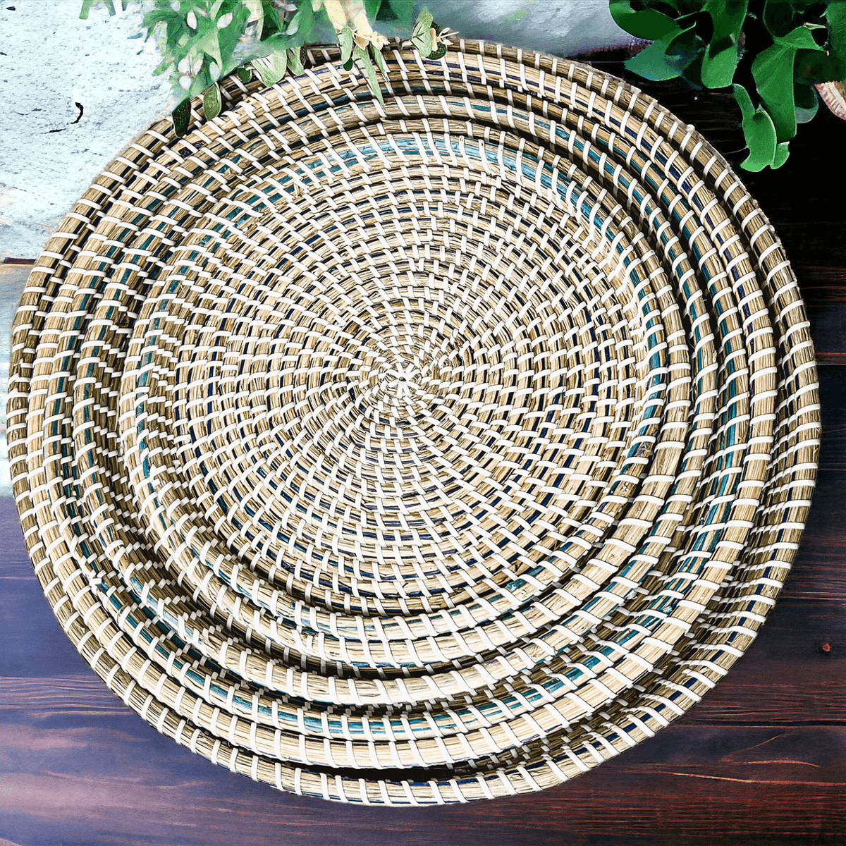 Weave handwoven natural seagrass tray