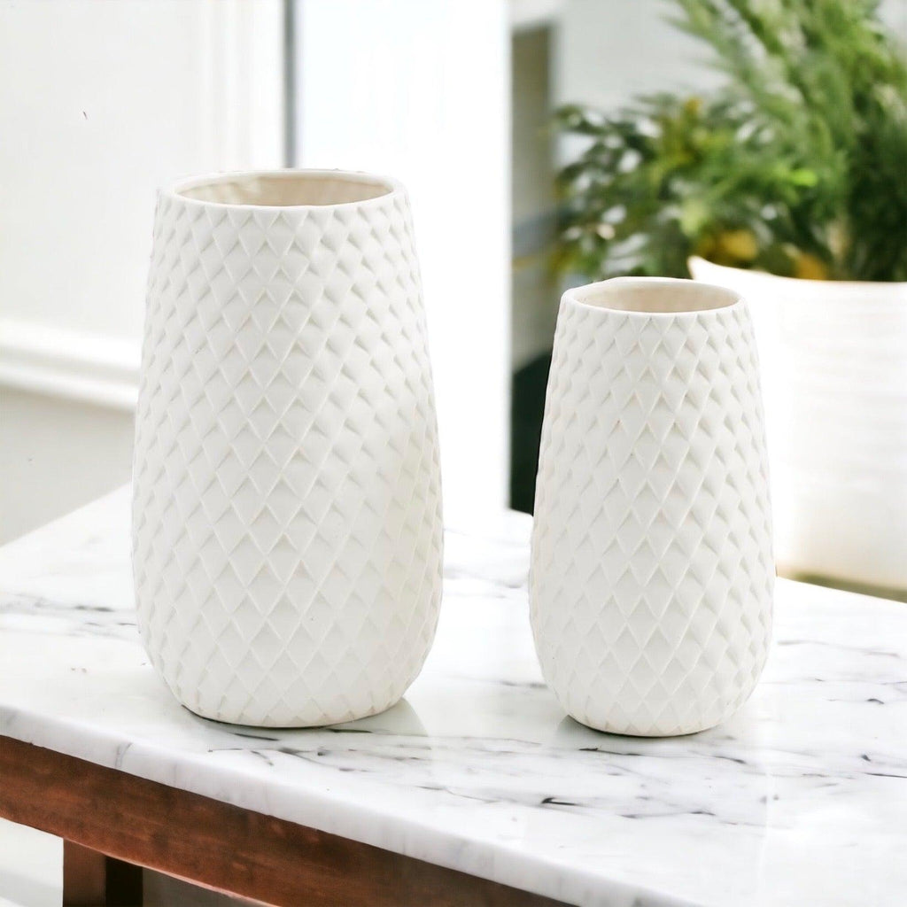 Diamond textured ceramic vase in pure white dolomite