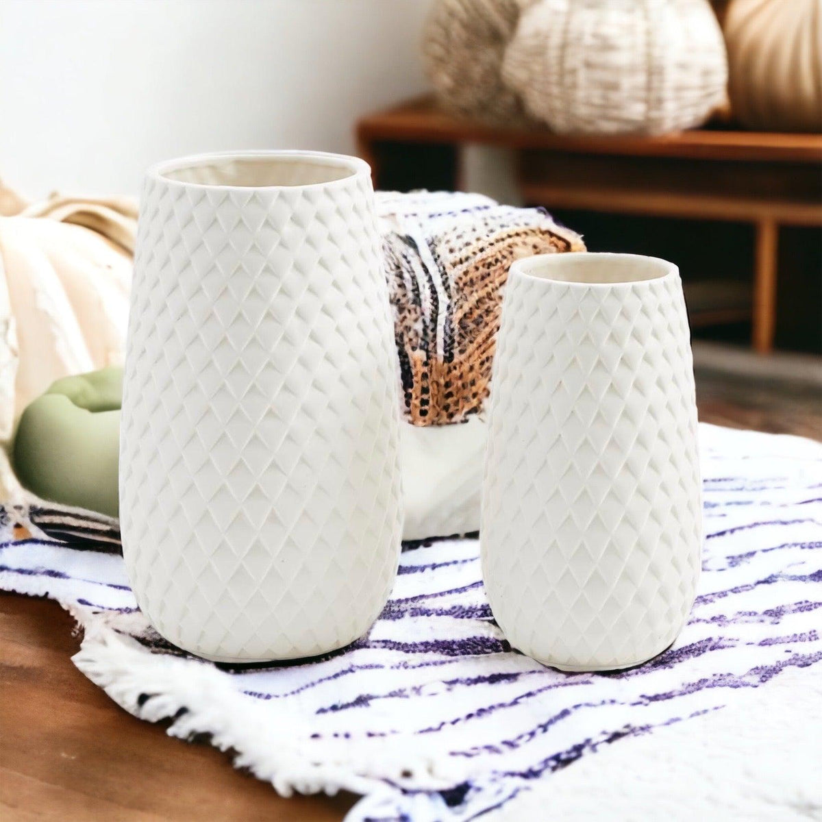 Diamond textured ceramic vase in pure white dolomite