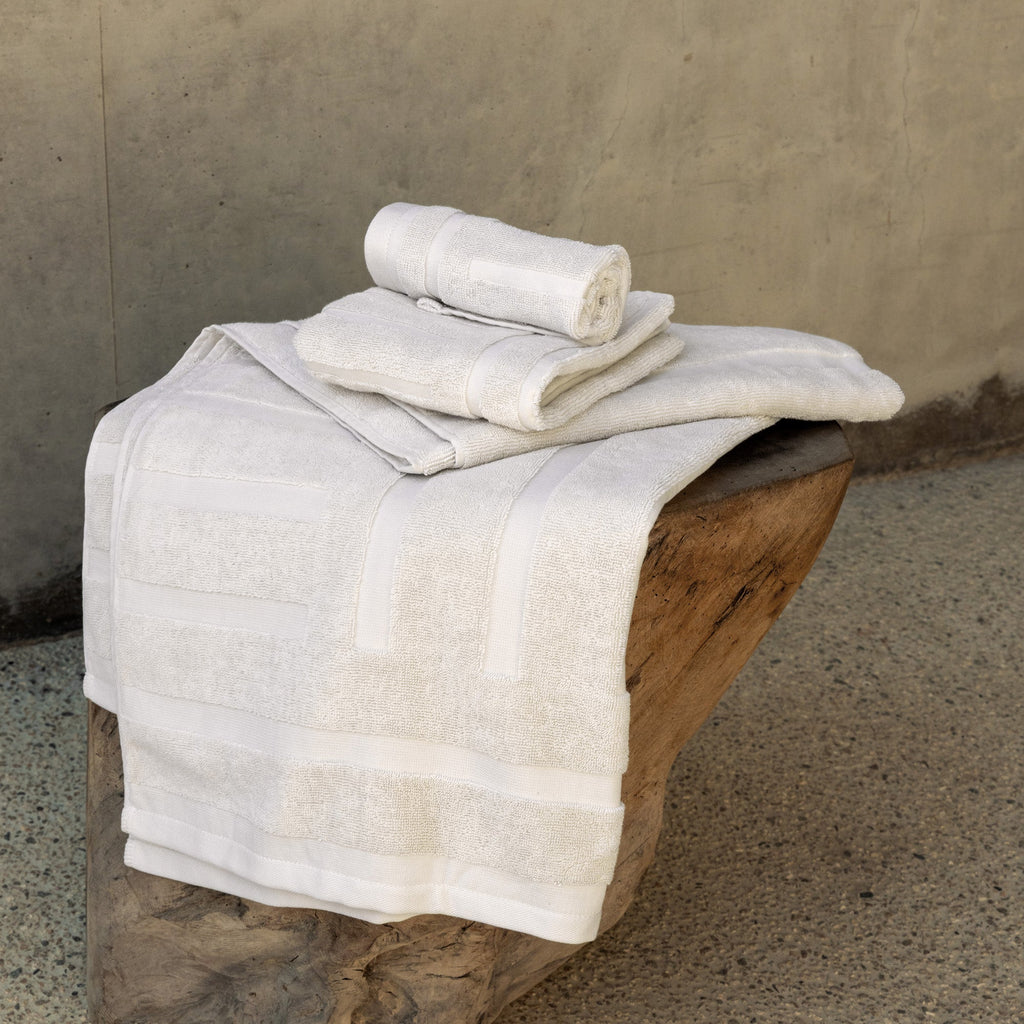 Australian Cotton Bath Towel – 600 GSM, Sorrel | ESVILA