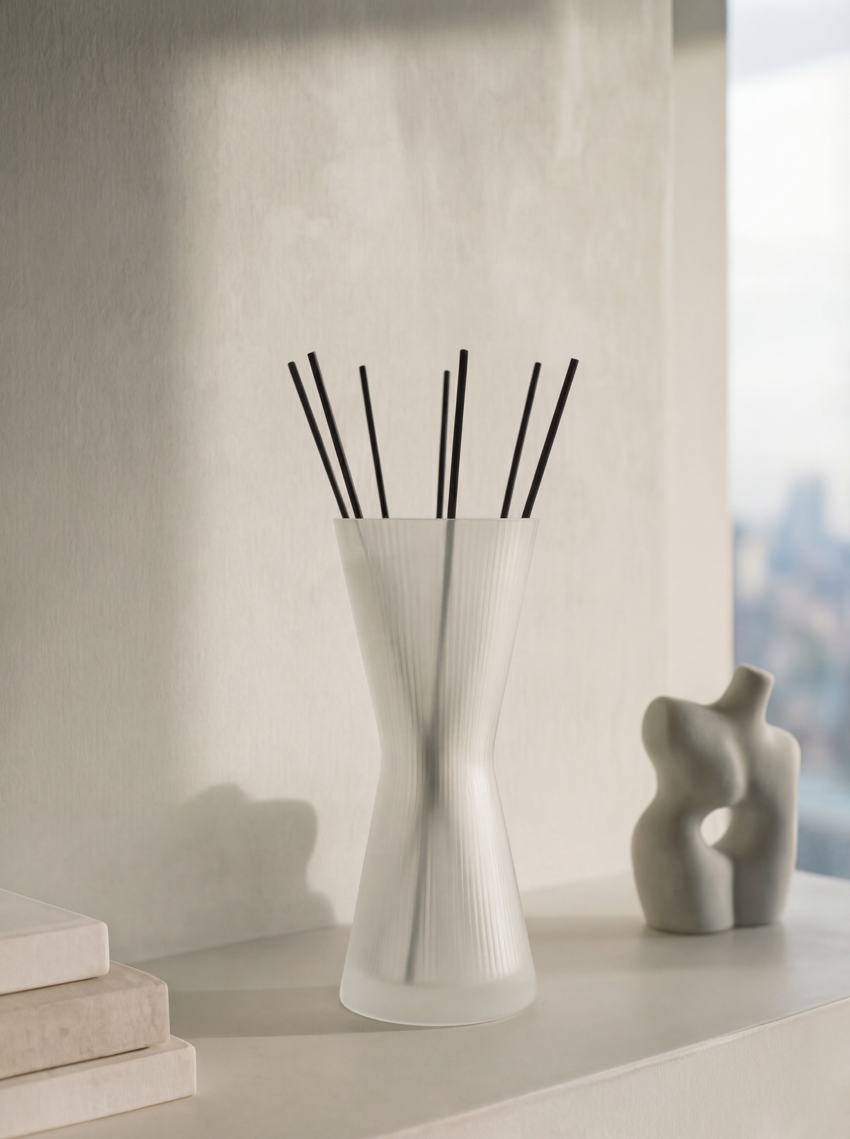 Reed Diffuser – Oud & Bergamot | OZAIZ | ESVILA