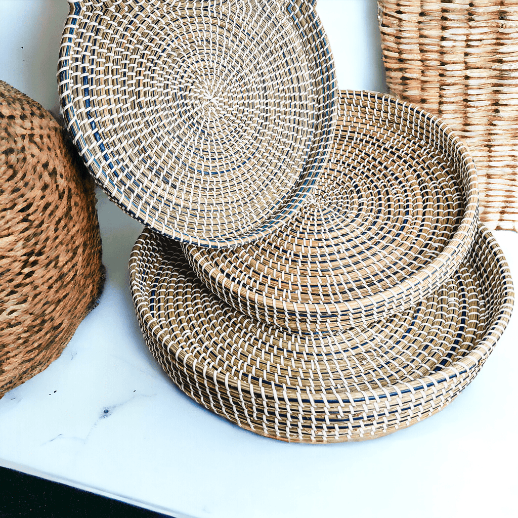 Weave handwoven natural seagrass tray