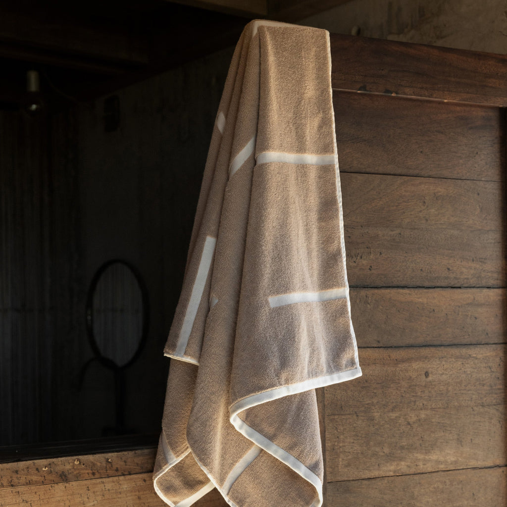 Australian Cotton Bath Towel – 600 GSM, Sorrel | ESVILA