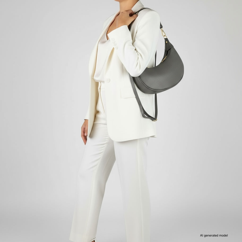 Italian full-grain leather shoulder bag Verona in black