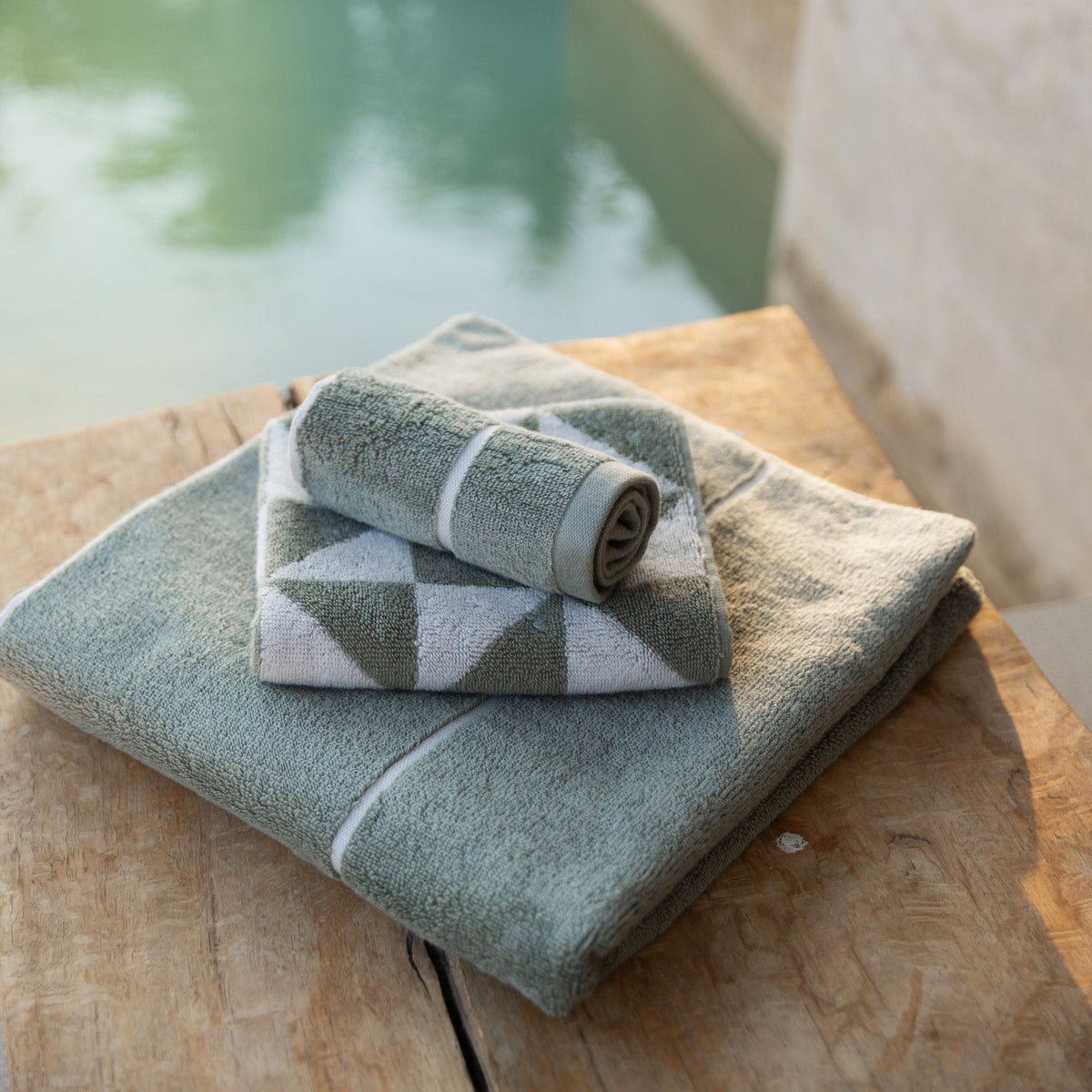 Australian Cotton Bath Towel – 600 GSM, Deia | ESVILA