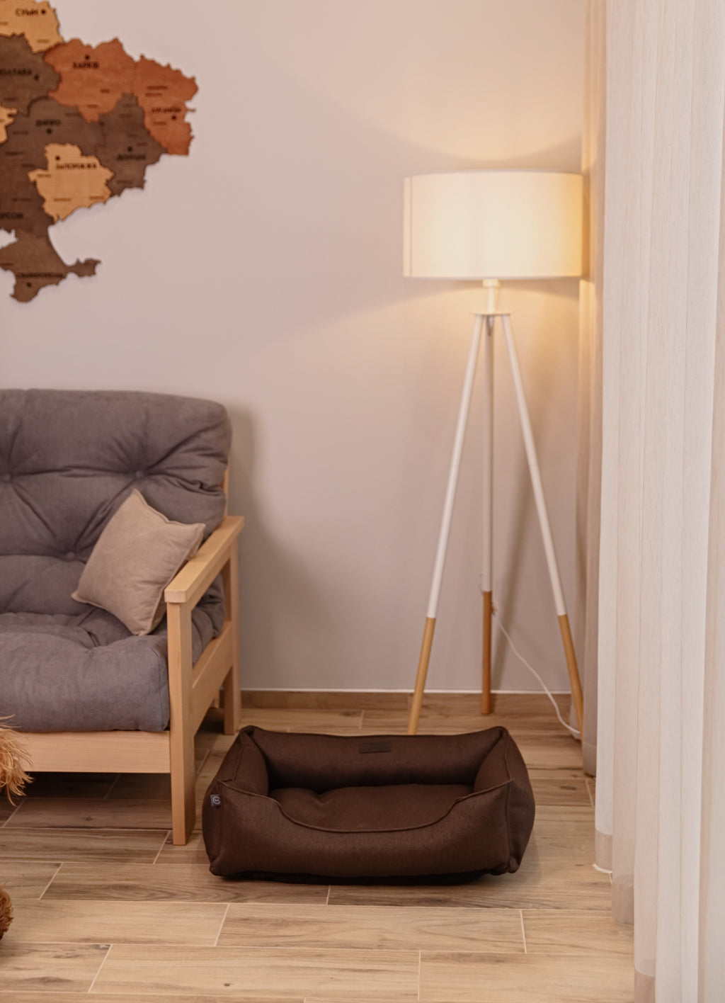 Brown cotton sleeper dog bed